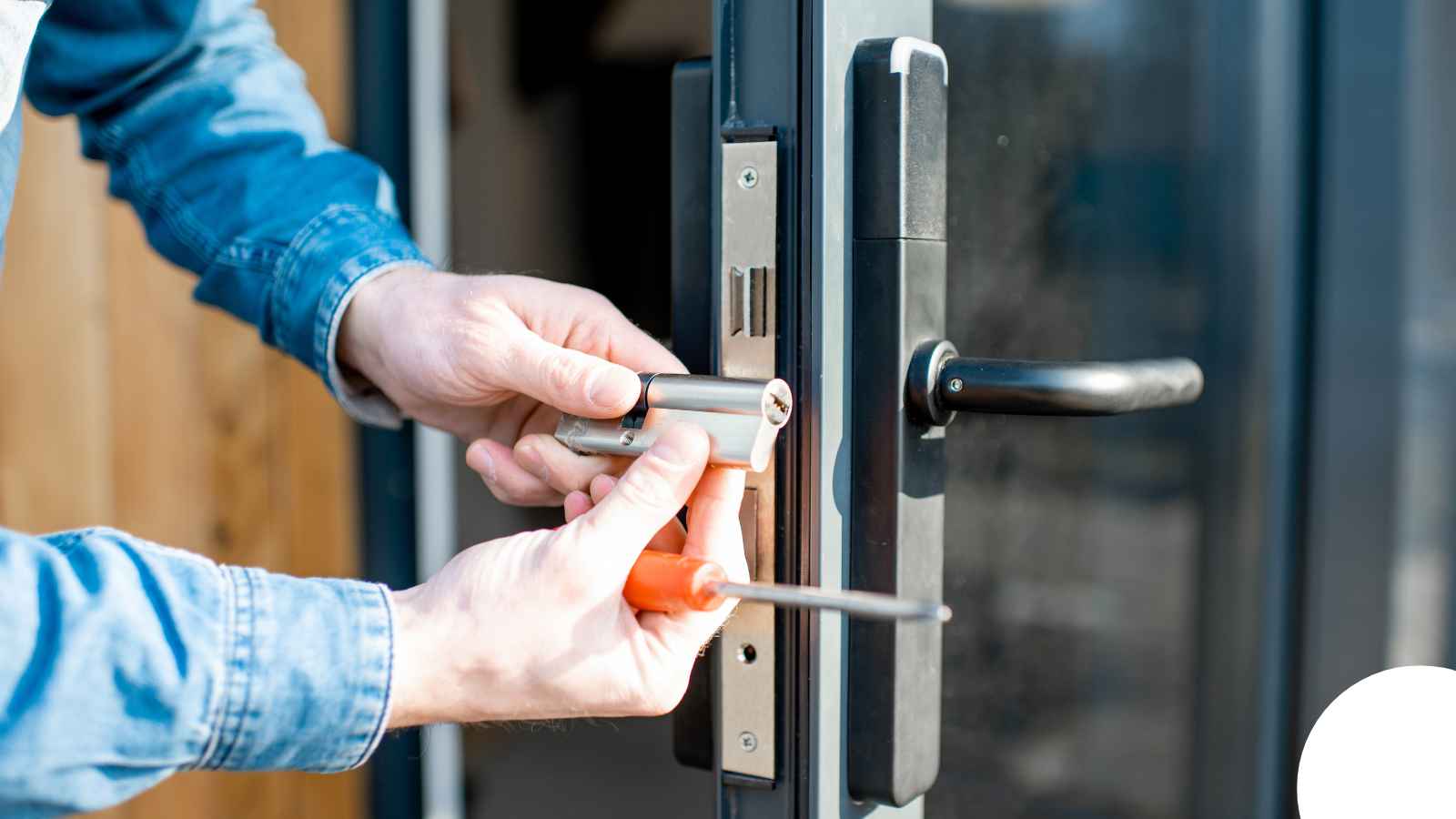Locksmith in Houston, TX — Eric Home Rekeying Locksmith in Houston, TX — Eric Home Rekeying
