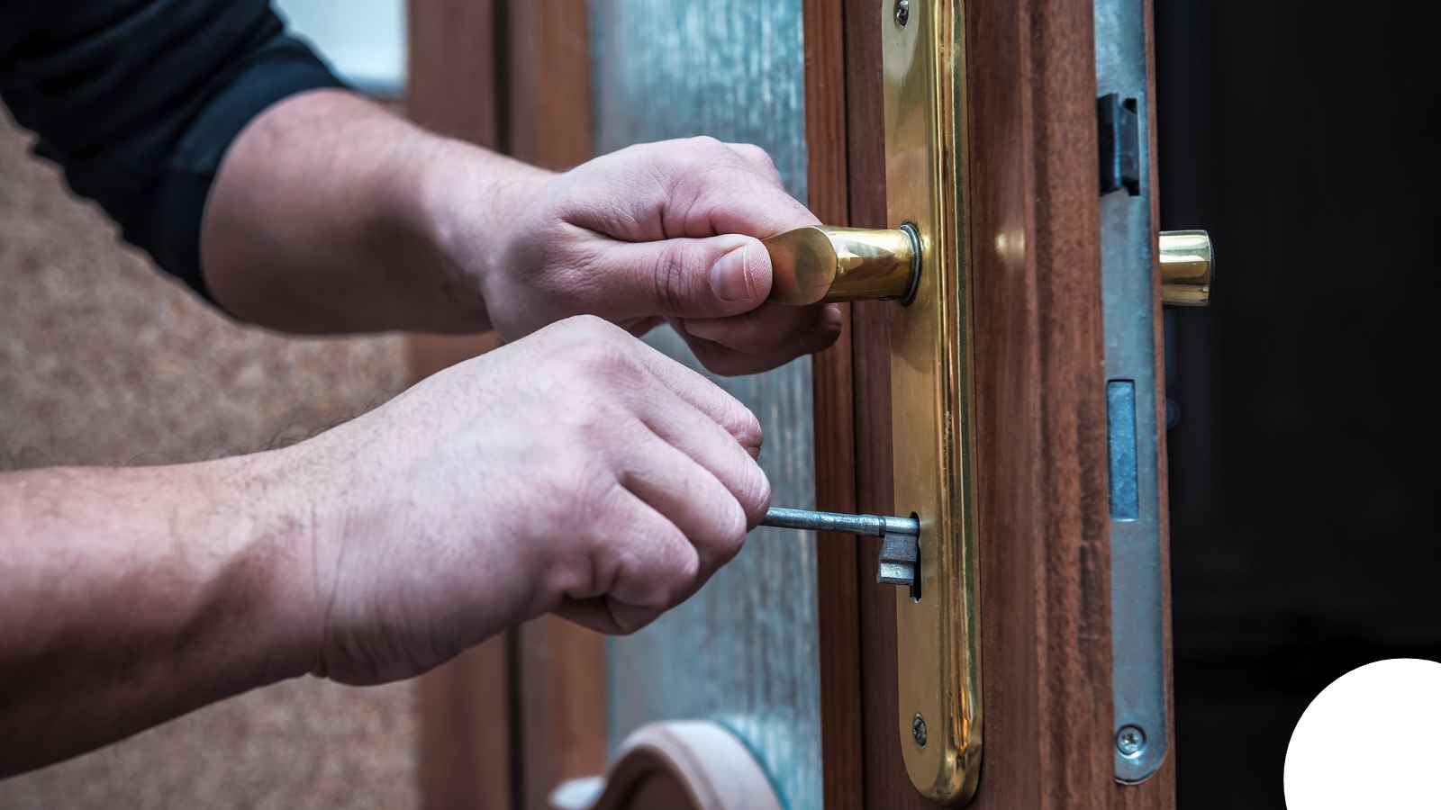 Locksmith in Houston, TX — Eric Home Rekeying